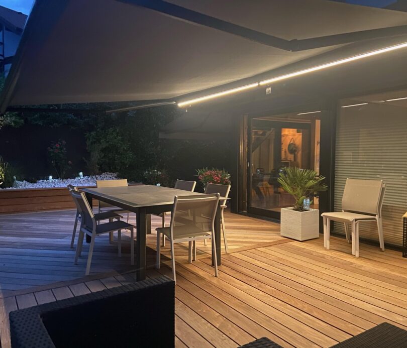 Réalisation store banne avec led Athome Automatismes
